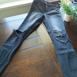 DIVIDED DISTRESSED SKINNY JEANS//B3
